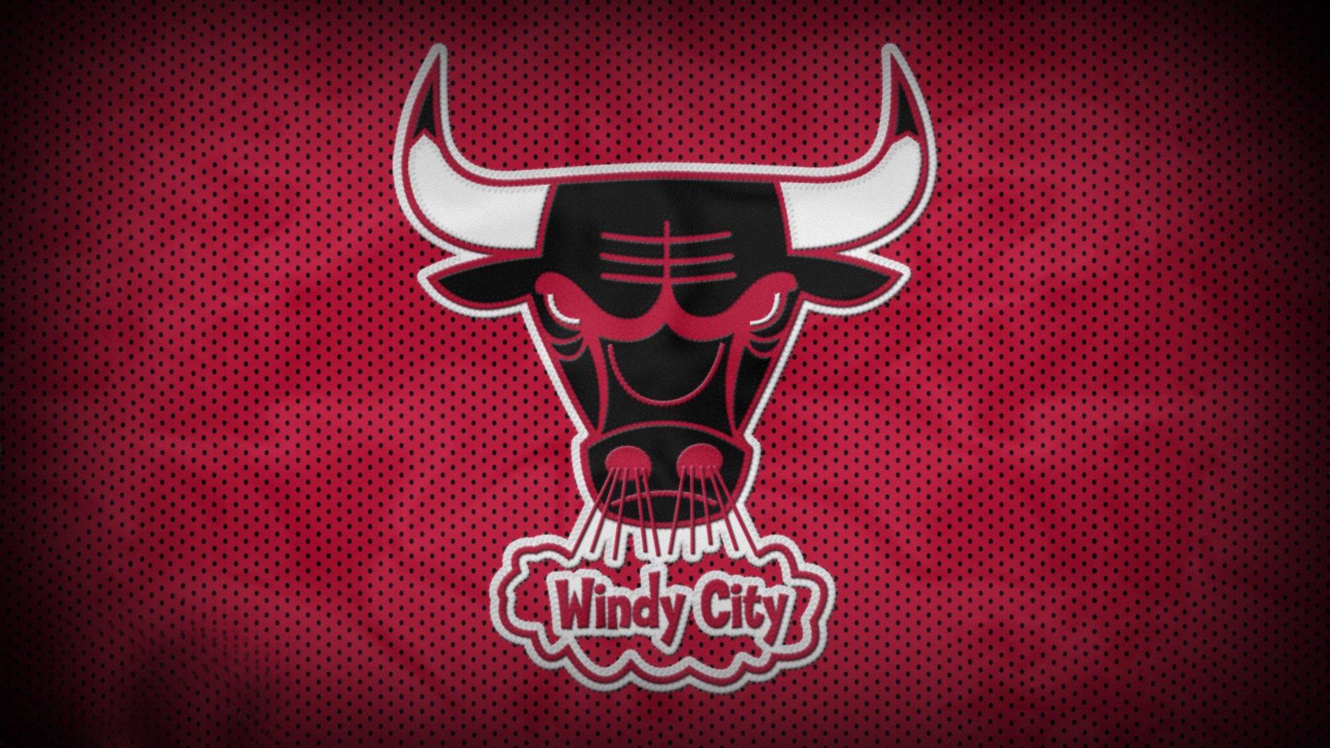 打破纪录！17岁亚马尔成最年轻两夺西甲冠军球员，超越梅西传奇