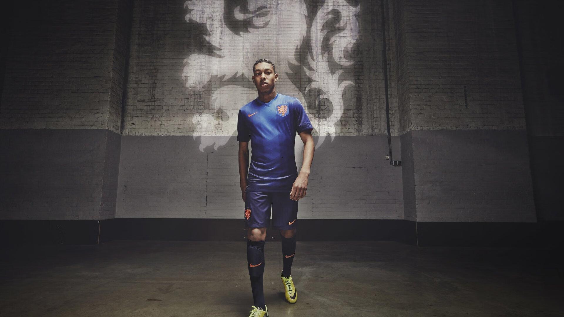 意土豪门上演薪资博弈，桑乔面临500万与1000万欧抉择